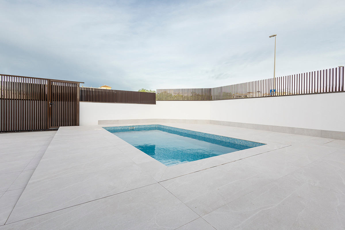 Villa en venta en Orihuela