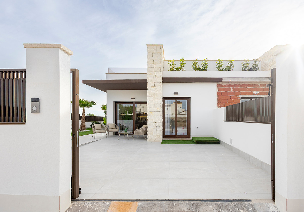 Villa en venta en Orihuela