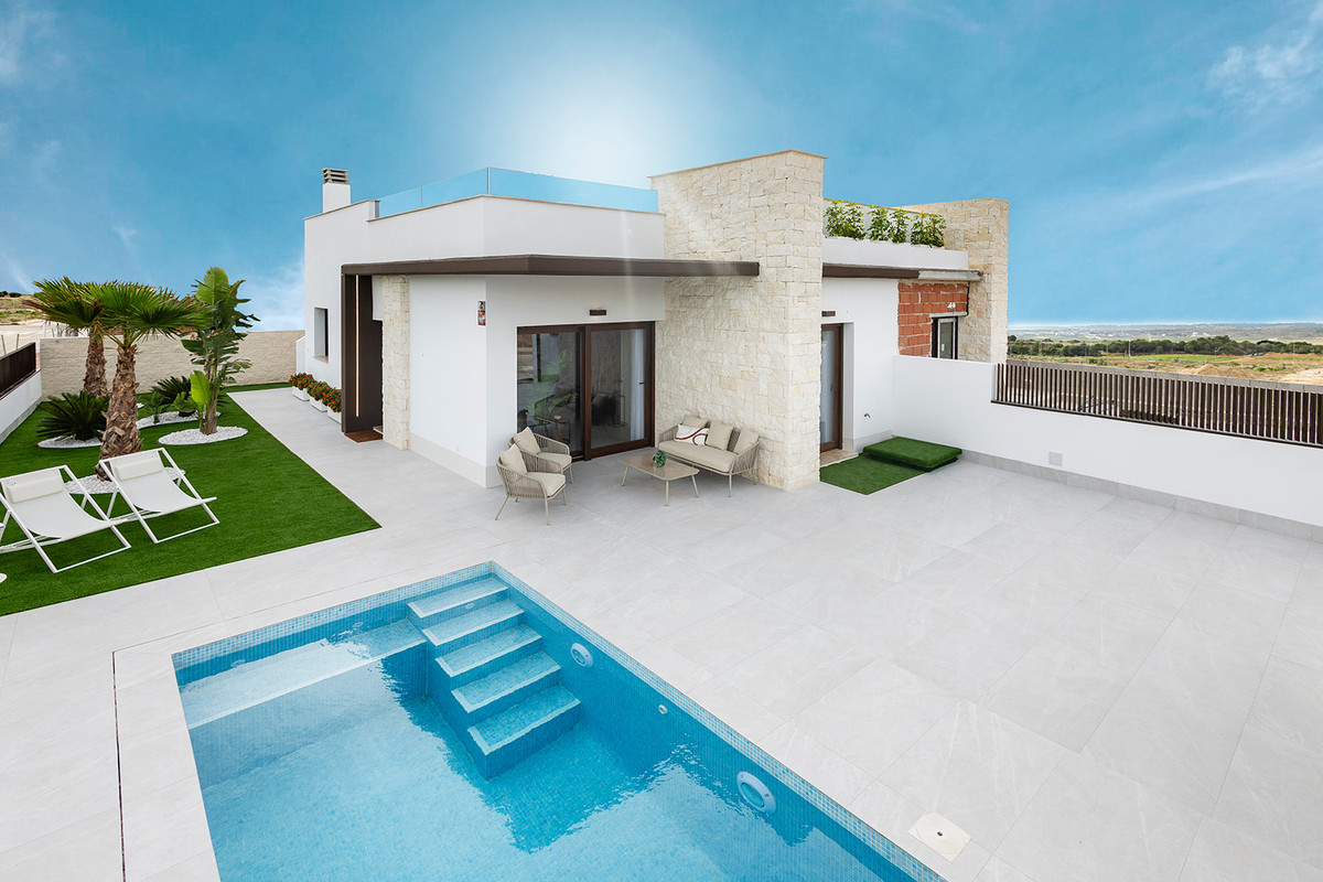 Villa en venta en Orihuela