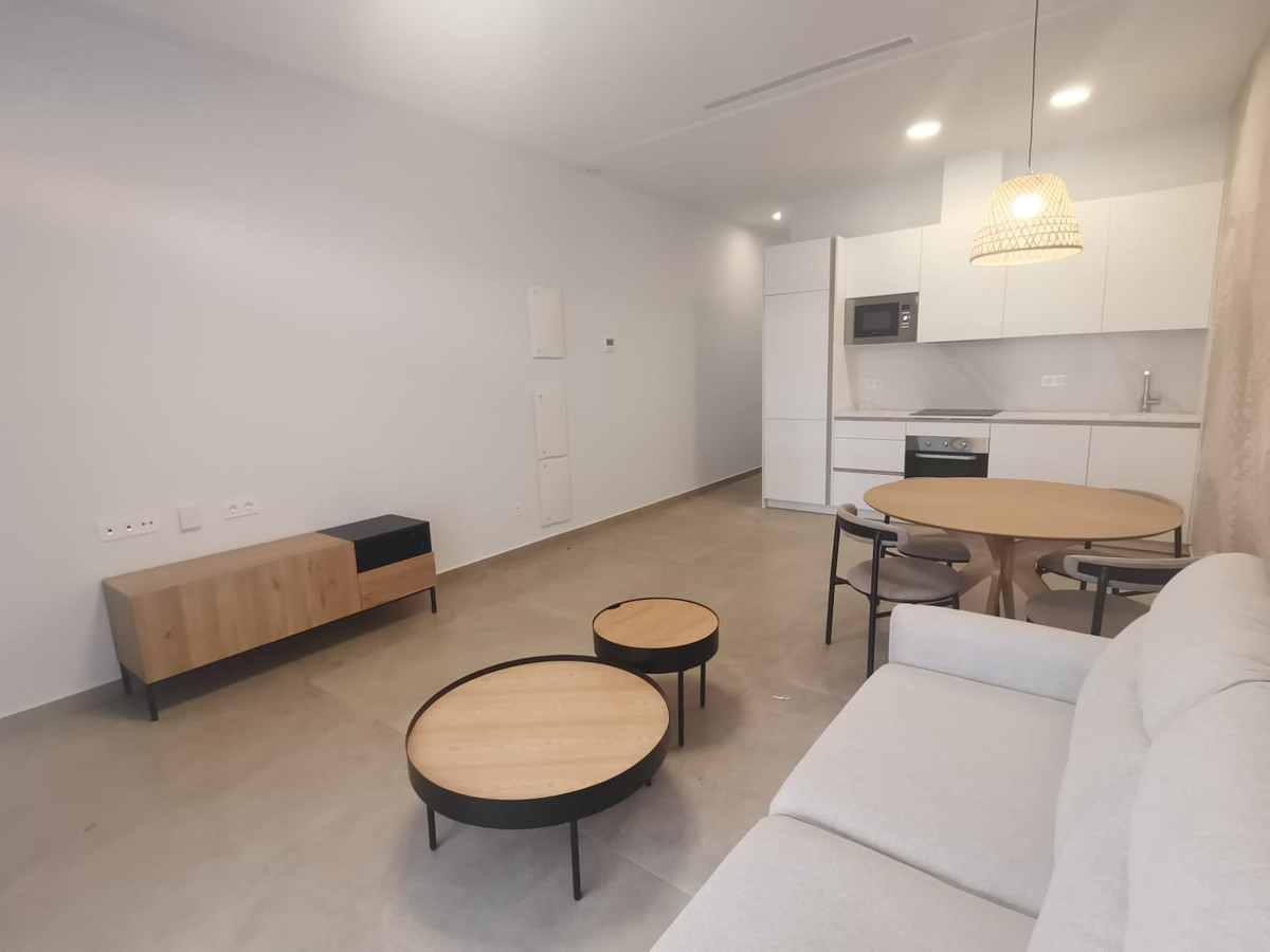 Tu oasis costero en Torrevieja: ¡Listo para vivir!