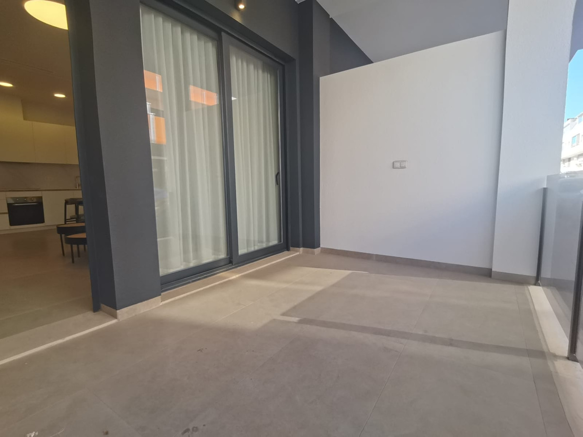 Tu oasis costero en Torrevieja: ¡Listo para vivir!