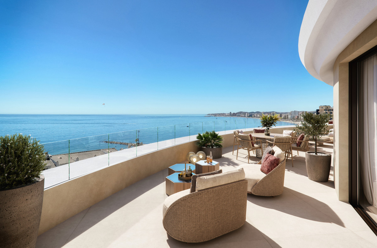 Lujo mediterráneo: Su hogar en Fuengirola