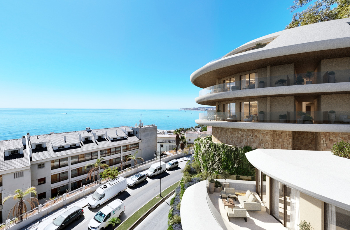 Lujo mediterráneo: Su hogar en Fuengirola