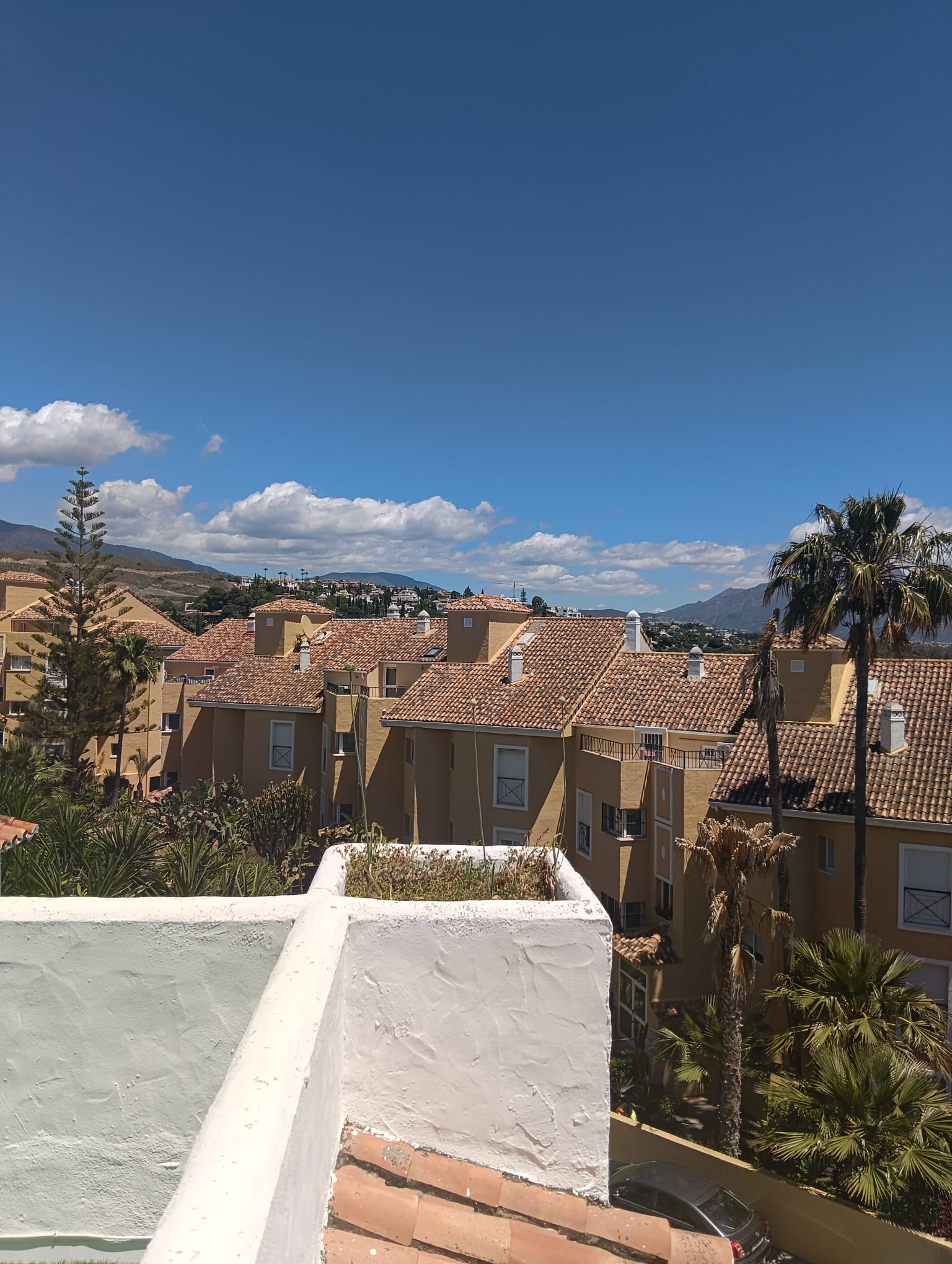 Vistas panorámicas al Mediterráneo y diseño de vanguardia en un rincón de exclusividad