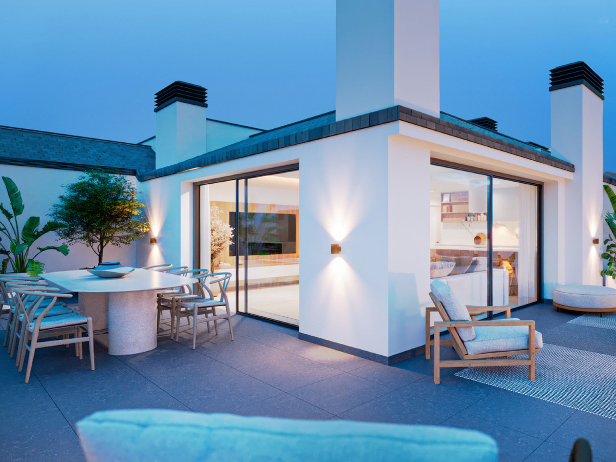 propiedad, Apartamentos de lujo en Los Pacos, Fuengirola. Diseño vanguardista, 3 dorm, a 900m del mar. Piscina, gimnasio. ¡Vive el Mediterráneo!