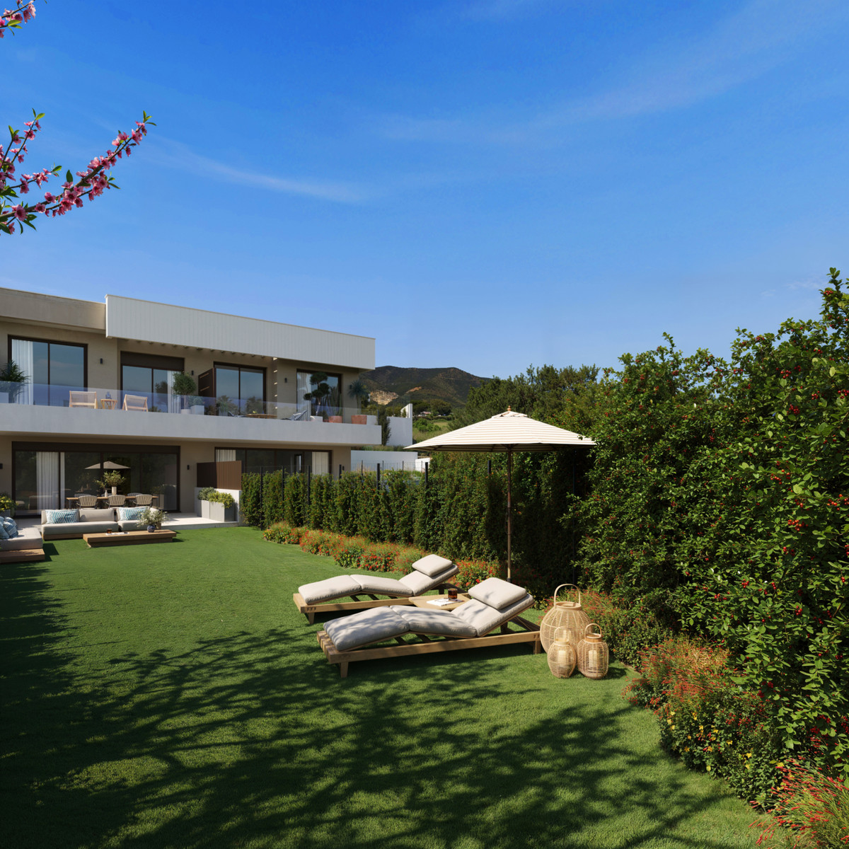 Lujo mediterráneo en Fuengirola: ¡La casa de tus sueños!, Descubre adosados de lujo en Fuengirola, Málaga. Vive el estilo mediterráneo con playa, vistas y diseño moderno. ¡Tu oasis en la Costa del Sol!