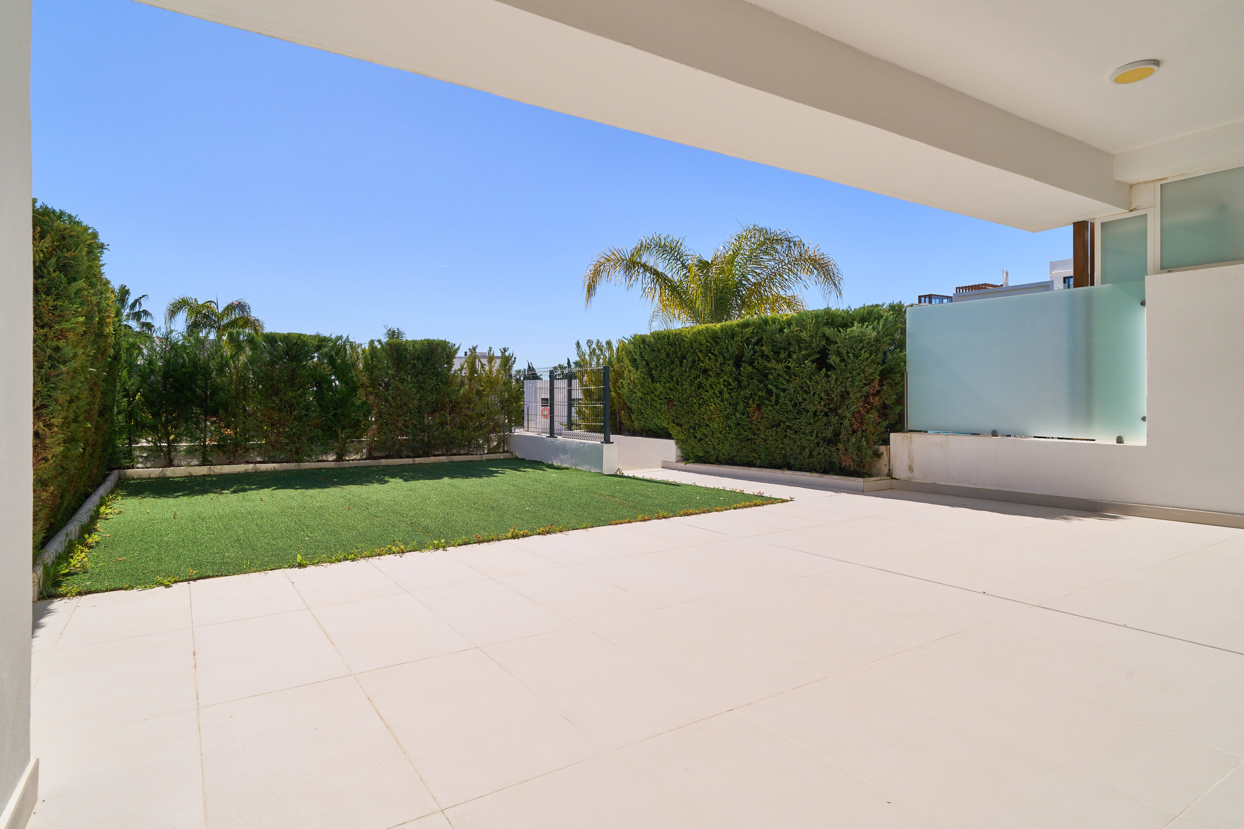Elegancia contemporánea y tranquilidad en la Nueva Milla de Oro, Estepona