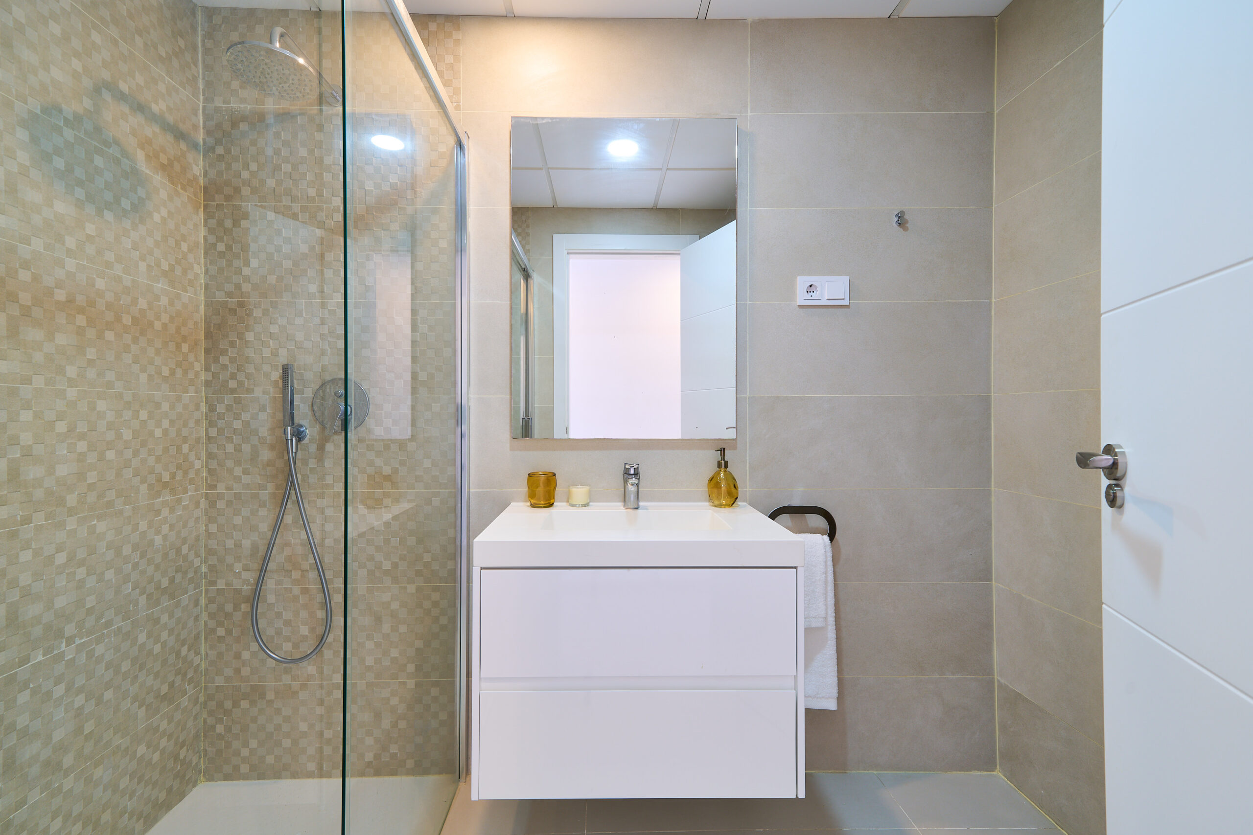 Elegancia contemporánea y tranquilidad en la Nueva Milla de Oro, Estepona