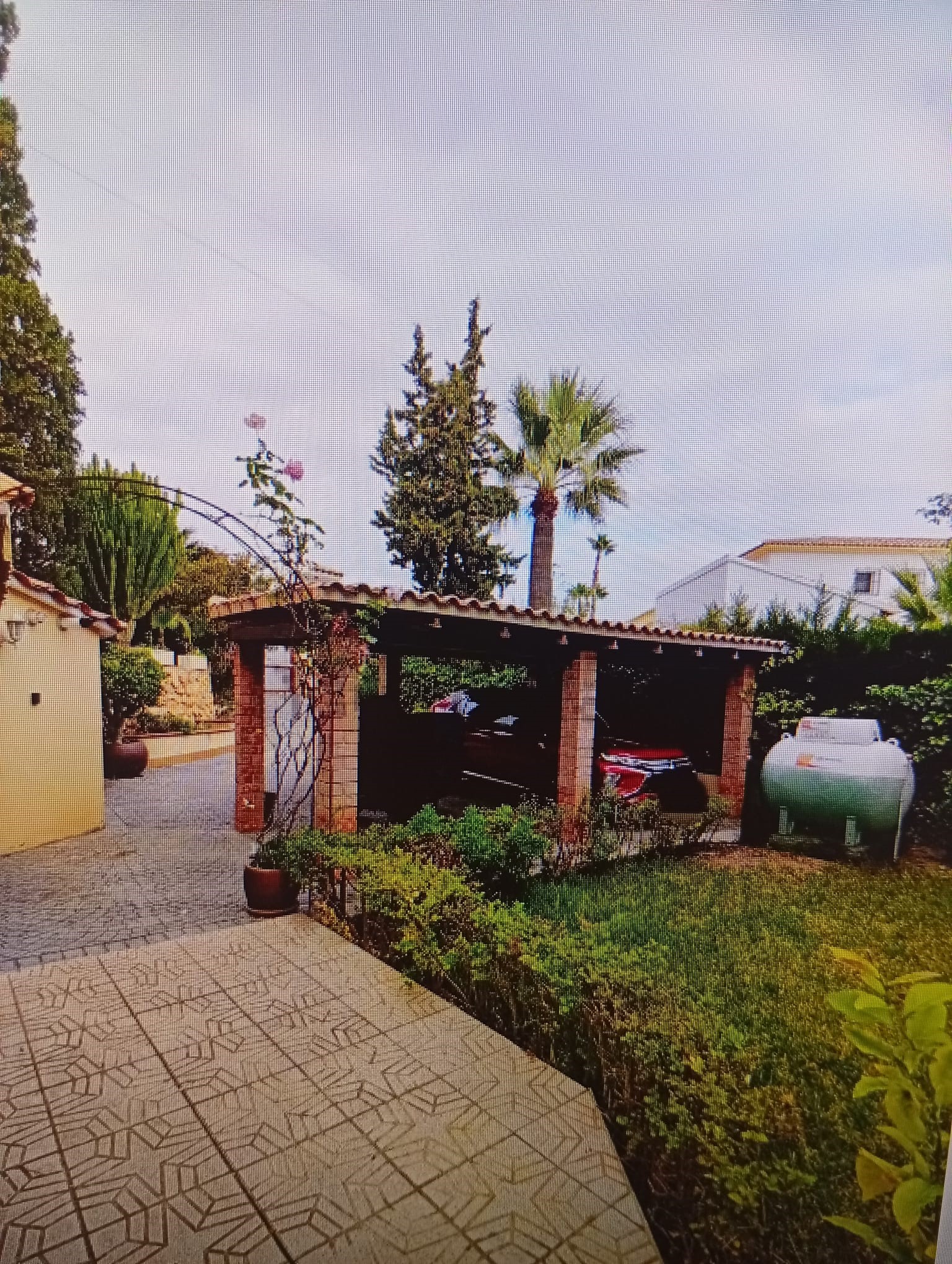 Villa de Lujo en La Nucía: Estilo Mediterráneo, Exclusiva villa en La Nucía, Alicante. 4 hab, 3 baños, 450m². Lujo mediterráneo, piscina, vistas al mar. ¡Tu oasis privado!