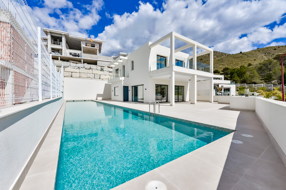 Finestrat Luxury: Villa exclusiva con piscina, Lujosa villa de obra nueva en Finestrat, Alicante. 7 dormitorios, piscina semiolímpica, spa. ¡Inversión de lujo en Costa Blanca!