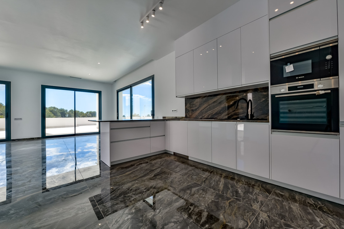 Finestrat Luxury: Villa exclusiva con piscina, Lujosa villa de obra nueva en Finestrat, Alicante. 7 dormitorios, piscina semiolímpica, spa. ¡Inversión de lujo en Costa Blanca!