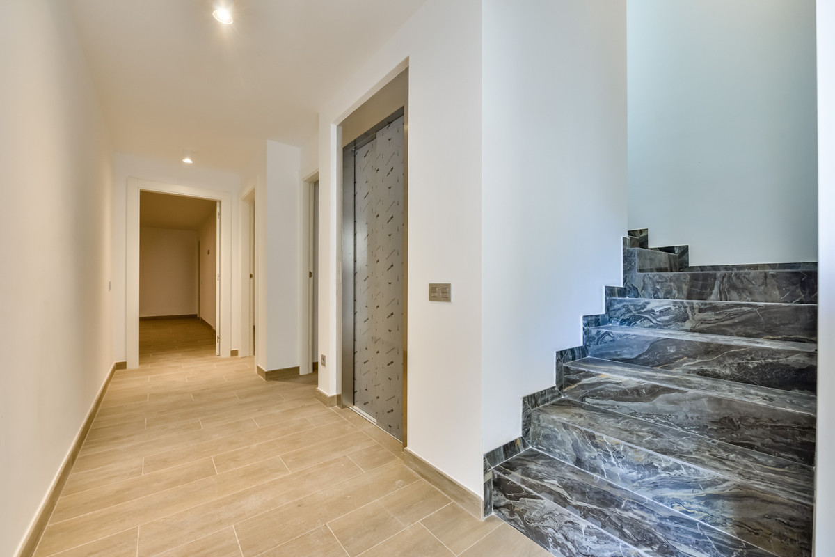 Finestrat Luxury: Villa exclusiva con piscina, Lujosa villa de obra nueva en Finestrat, Alicante. 7 dormitorios, piscina semiolímpica, spa. ¡Inversión de lujo en Costa Blanca!
