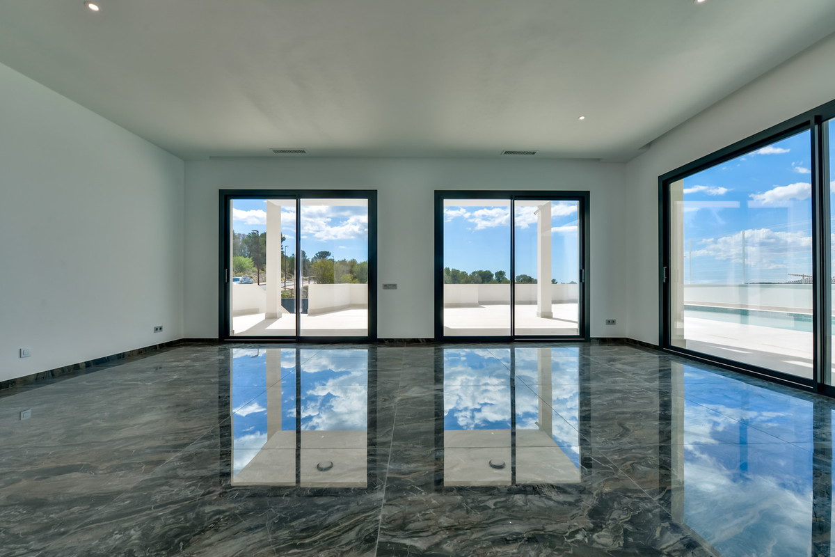 Finestrat Luxury: Villa exclusiva con piscina, Lujosa villa de obra nueva en Finestrat, Alicante. 7 dormitorios, piscina semiolímpica, spa. ¡Inversión de lujo en Costa Blanca!