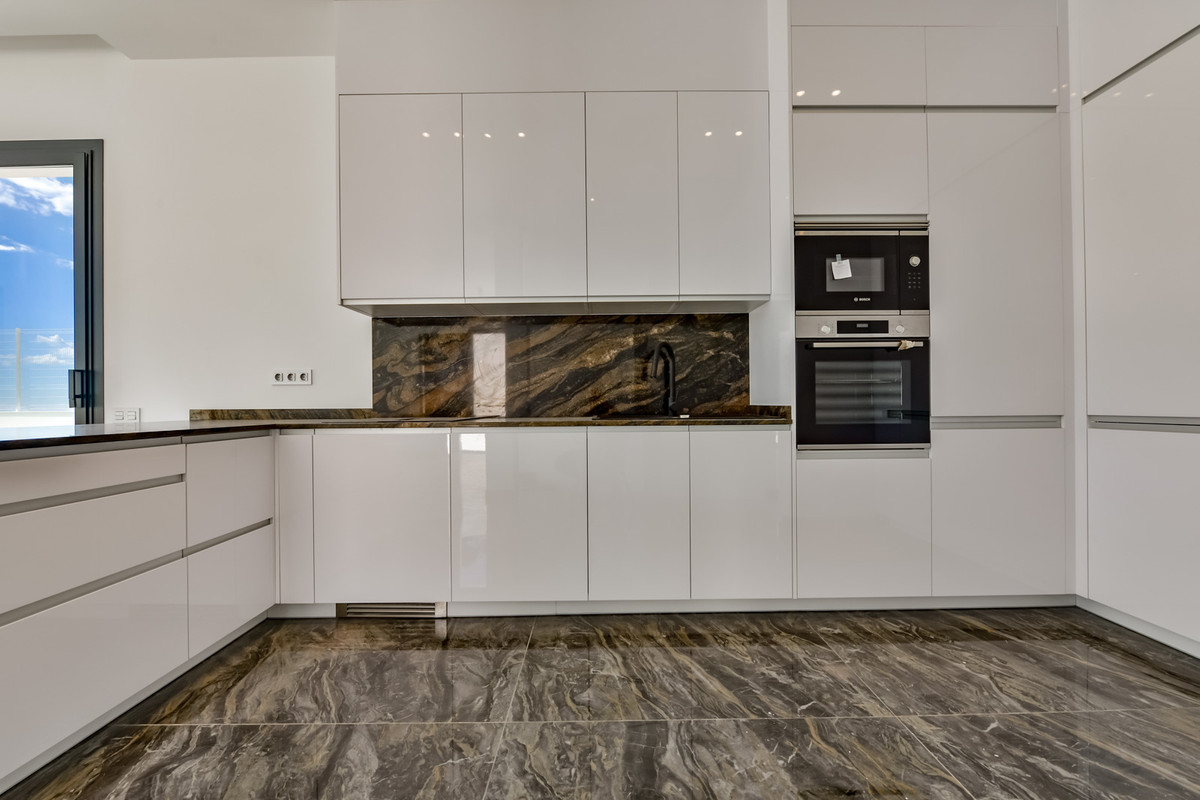 Finestrat Luxury: Villa exclusiva con piscina, Lujosa villa de obra nueva en Finestrat, Alicante. 7 dormitorios, piscina semiolímpica, spa. ¡Inversión de lujo en Costa Blanca!