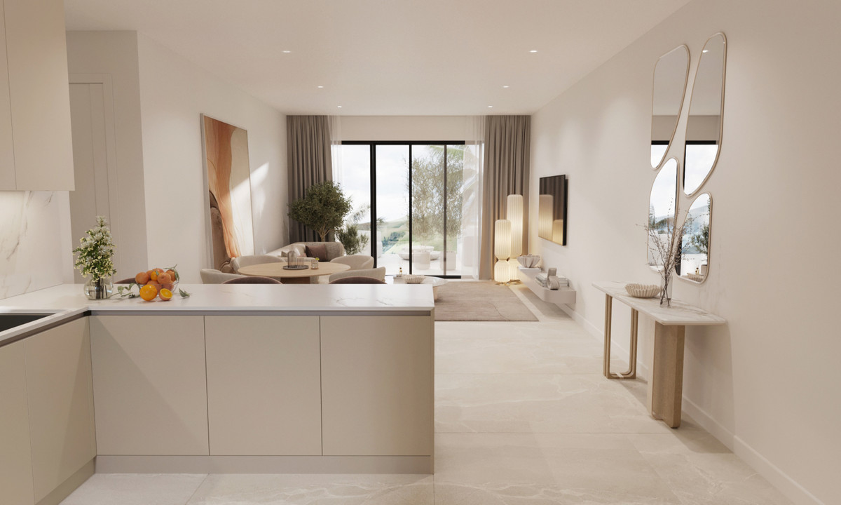Lujo mediterráneo: vistas al mar y al campo de golf en Estepona, Apartamentos de ensueño en Estepona. Vistas al mar, golf y montaña. Zonas comunes, piscina. Cerca de servicios y centro histórico. ¡Oportunidad única!