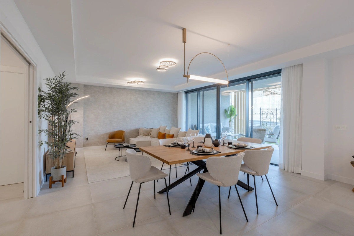 Vivienda mediterránea de lujo en Mijas: ¡Lista para entrar a vivir!, Casas adosadas de 3 dormitorios en Mijas, Málaga. Urbanización exclusiva, a 5 min de la playa y golf. Lujo, piscina y spa. ¡Estilo de vida mediterráneo!