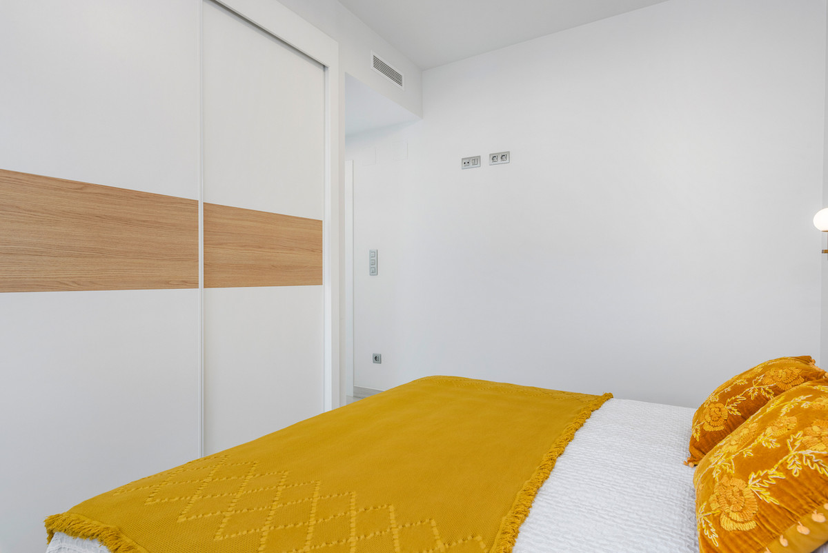Villa de Lujo en Los Montesinos: Paz y Confort, Villas de lujo en La Herrada, Los Montesinos. 3 hab, piscinas privadas, cerca de playas y naturaleza. ¡Su oasis de paz!