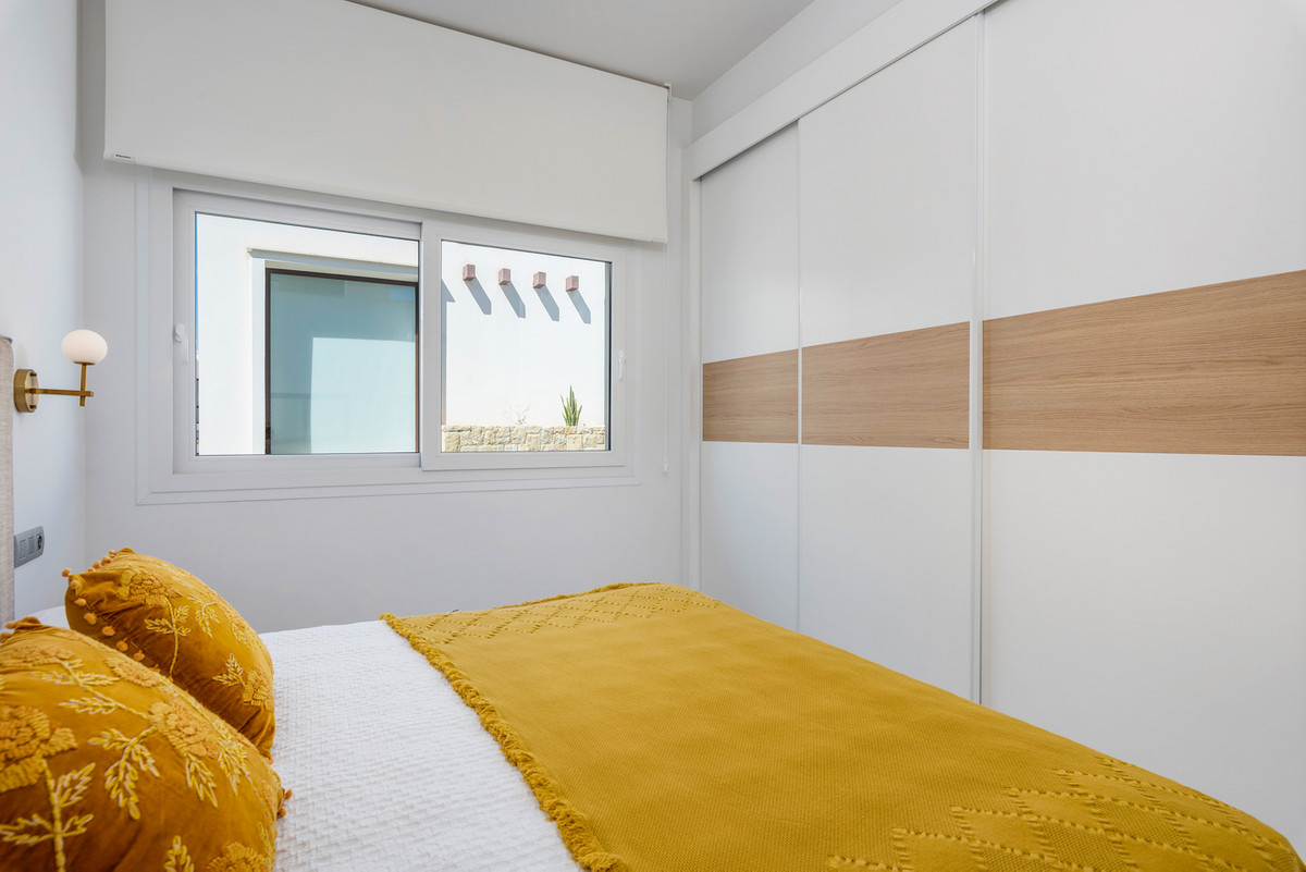 Villa de Lujo en Los Montesinos: Paz y Confort, Villas de lujo en La Herrada, Los Montesinos. 3 hab, piscinas privadas, cerca de playas y naturaleza. ¡Su oasis de paz!