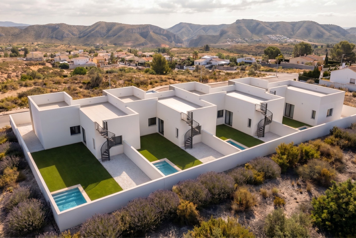 Villa mediterránea de ensueño en Mazarrón, Villas obra nueva en Mazarrón, Murcia. 3 hab, 2 baños, piscina y jardín. Estilo mediterráneo, alta calidad. ¡Tu hogar de ensueño!