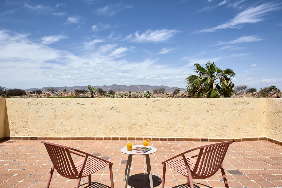 Villa de lujo en Desert Springs, Almería, Villa de lujo 4 dormitorios en Desert Springs, Almería. Vistas al golf, jardines privados, piscinas. Acabados premium. ¡Exclusividad y confort!