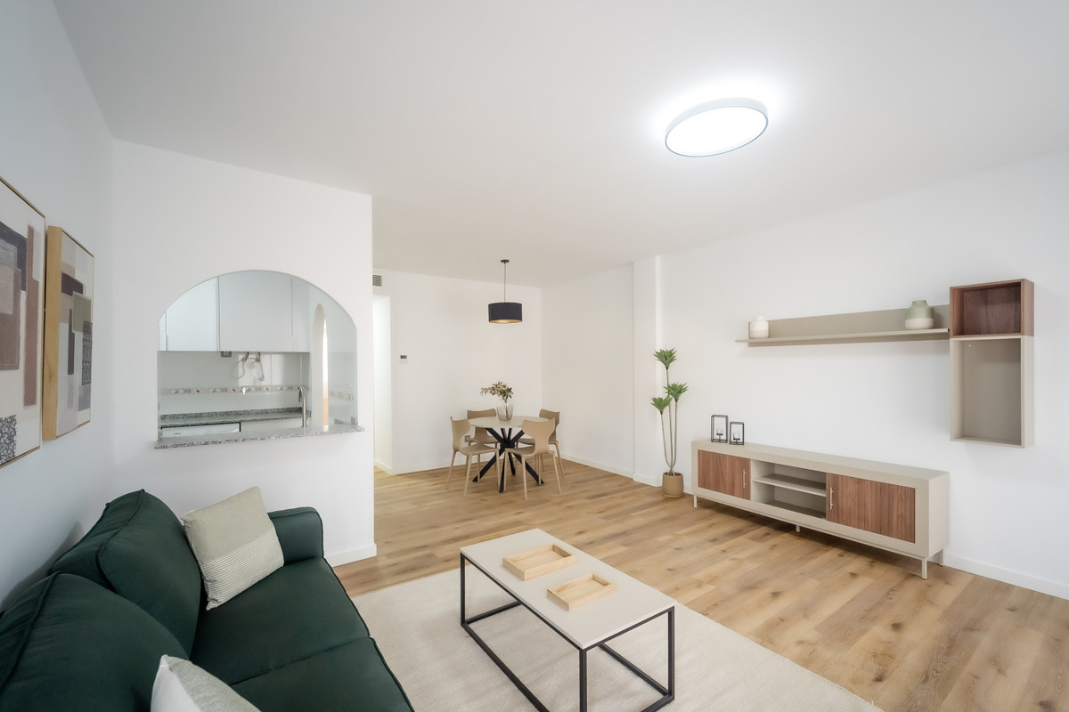 Tu oasis moderno en Las Herrerías, Almería, Descubre apartamentos de diseño en Las Herrerías, Almería. 2 hab, 2 baños, terraza, piscina. ¡Tu hogar mediterráneo ideal!