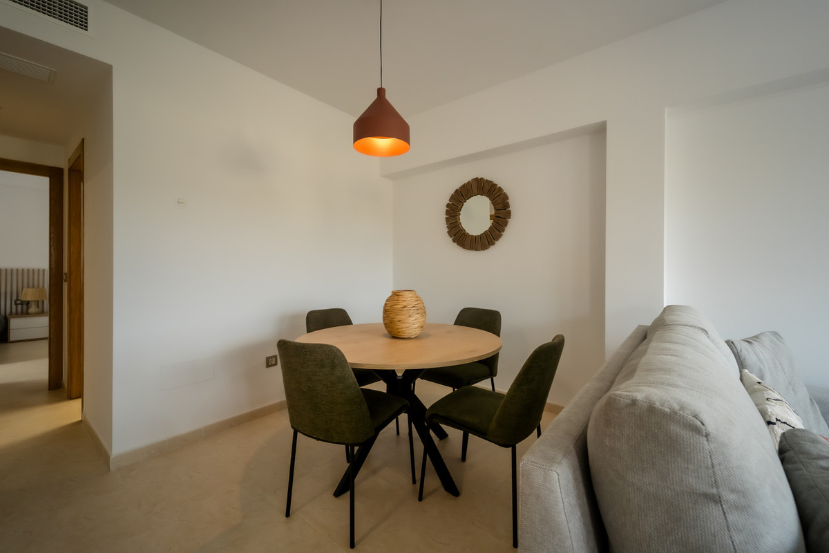 Tu oasis moderno en Las Herrerías, Almería, Descubre apartamentos de diseño en Las Herrerías, Almería. 2 hab, 2 baños, terraza, piscina. ¡Tu hogar mediterráneo ideal!