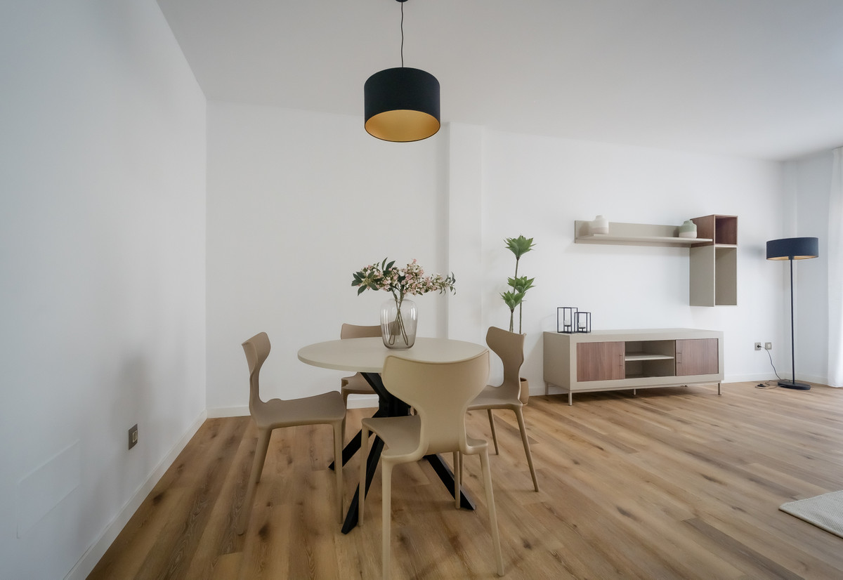 Tu oasis moderno en Las Herrerías, Almería, Descubre apartamentos de diseño en Las Herrerías, Almería. 2 hab, 2 baños, terraza, piscina. ¡Tu hogar mediterráneo ideal!