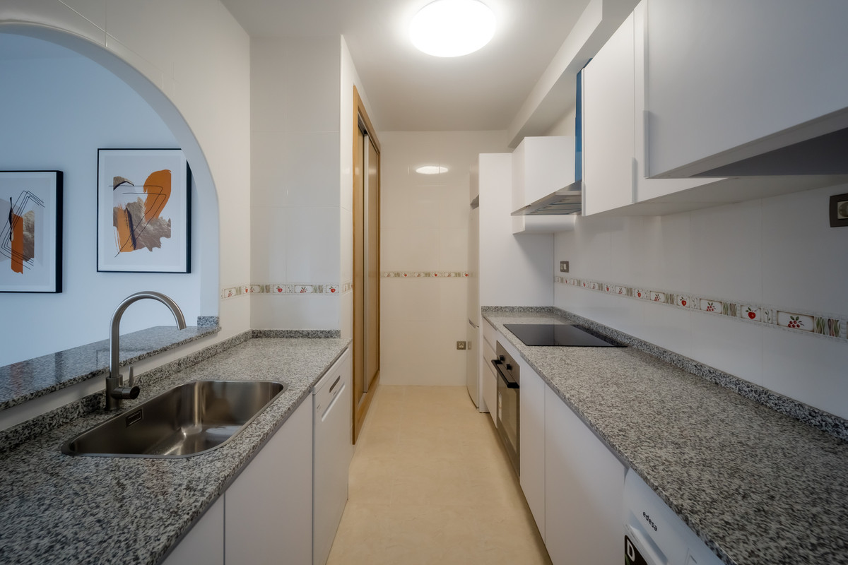 Tu oasis moderno en Las Herrerías, Almería, Descubre apartamentos de diseño en Las Herrerías, Almería. 2 hab, 2 baños, terraza, piscina. ¡Tu hogar mediterráneo ideal!