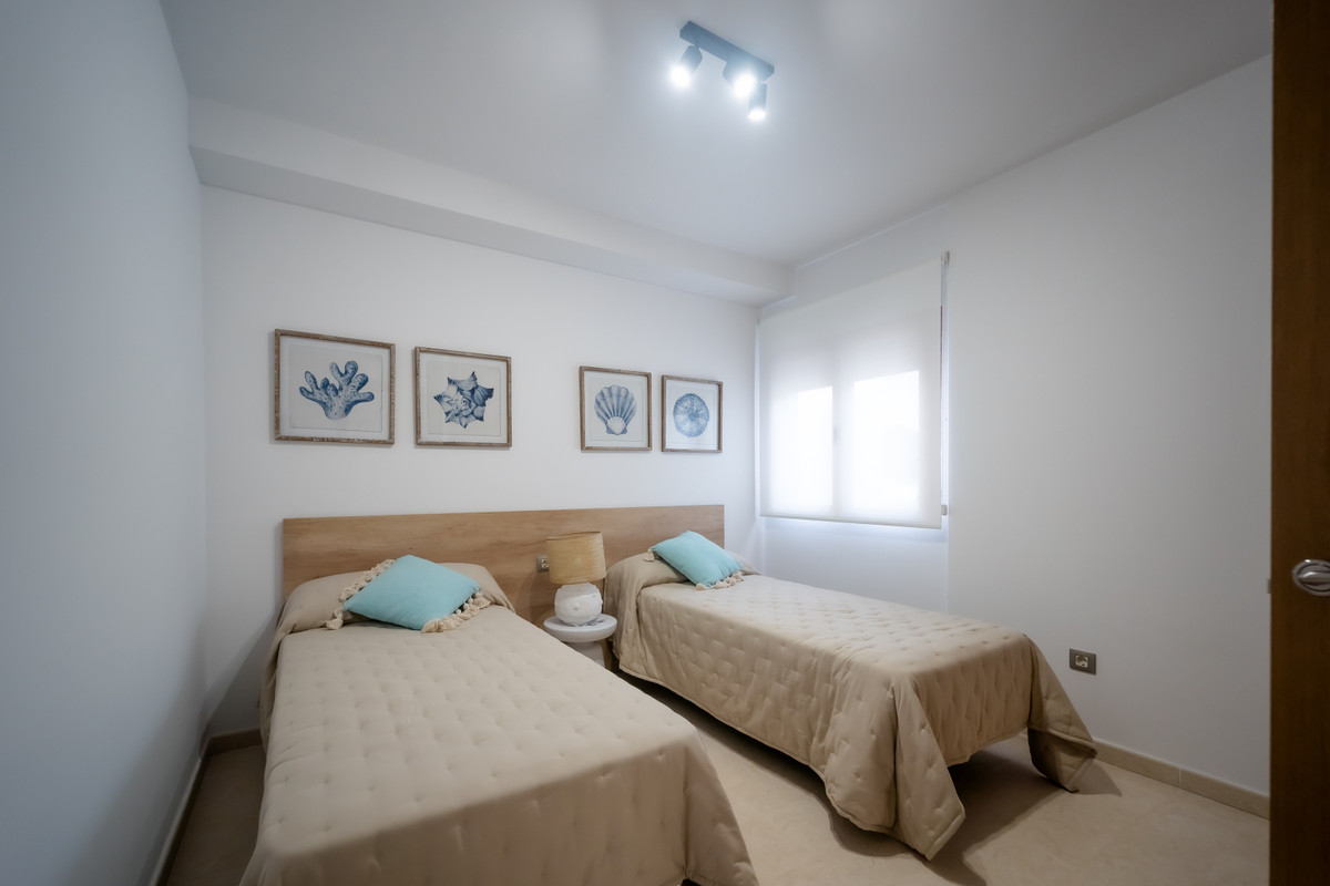 Tu oasis moderno en Las Herrerías, Almería, Descubre apartamentos de diseño en Las Herrerías, Almería. 2 hab, 2 baños, terraza, piscina. ¡Tu hogar mediterráneo ideal!