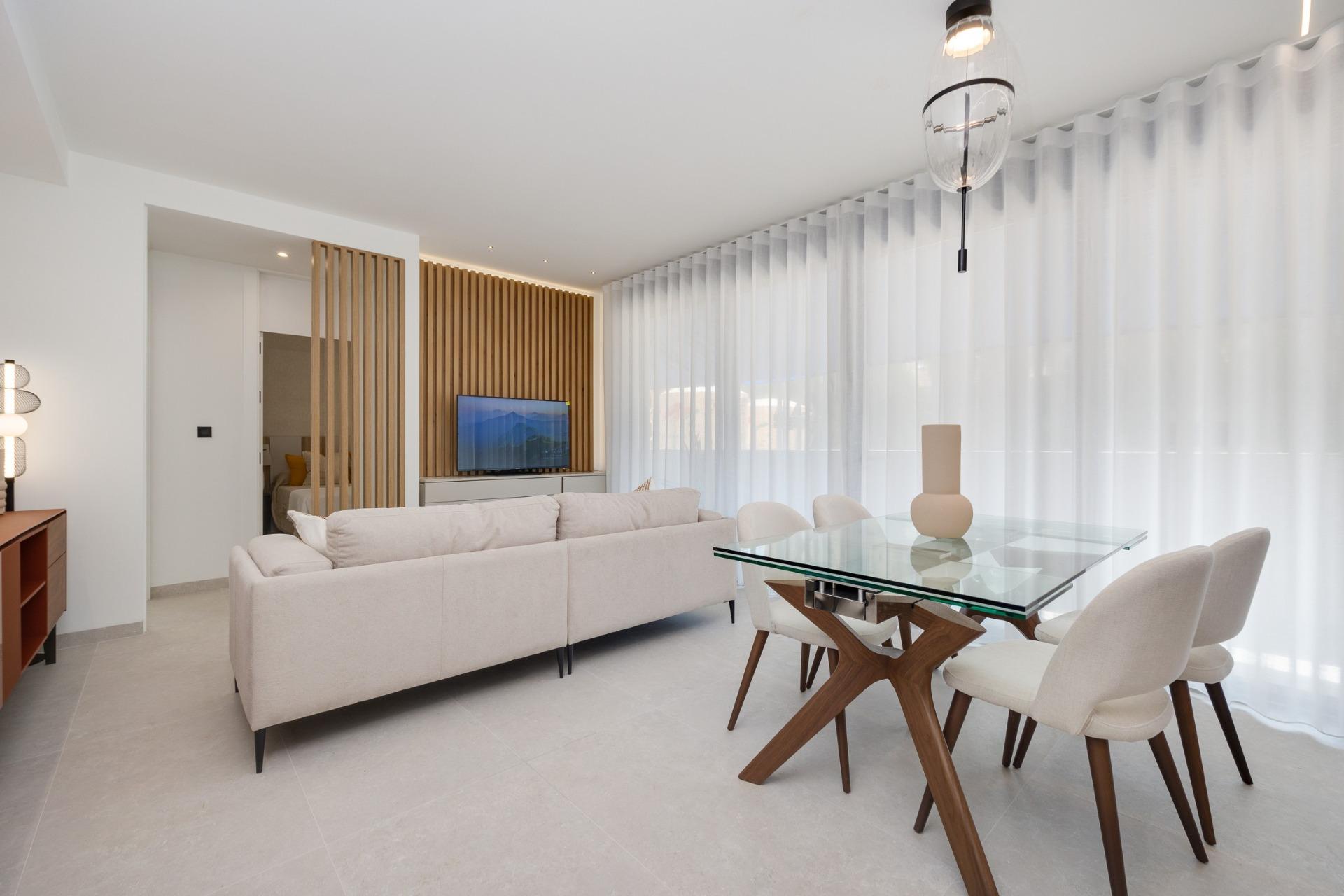Apartamento en Venta en Guardamar del Segura, Apartamentos obra nueva en Guardamar, Costa Blanca. Diseño moderno, 2 hab, piscina, spa. A 1.6km playa. ¡Vive el lujo mediterráneo!