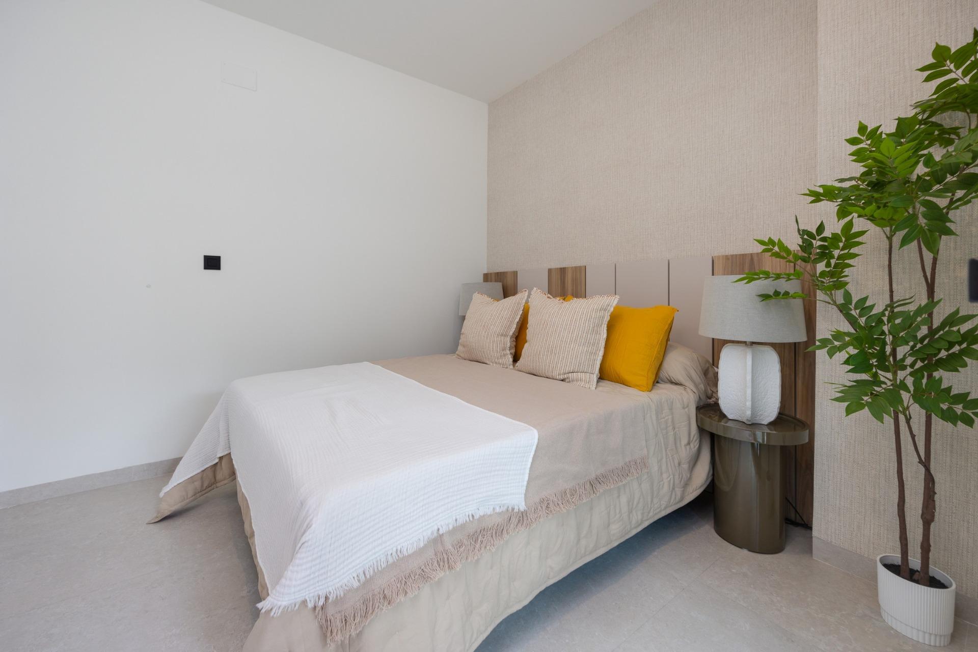 Apartamento en Venta en Guardamar del Segura, Apartamentos obra nueva en Guardamar, Costa Blanca. Diseño moderno, 2 hab, piscina, spa. A 1.6km playa. ¡Vive el lujo mediterráneo!