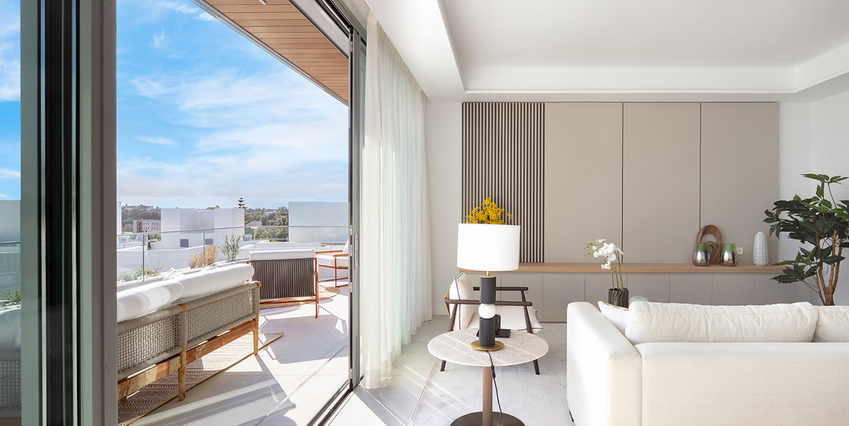 Lujo y brisa marina en Marbella., Exclusivos apartamentos de 3-4 dormitorios en Marbella, Málaga. Vistas al mar y brisa marina. Vive el lujo y la calidad de vida.