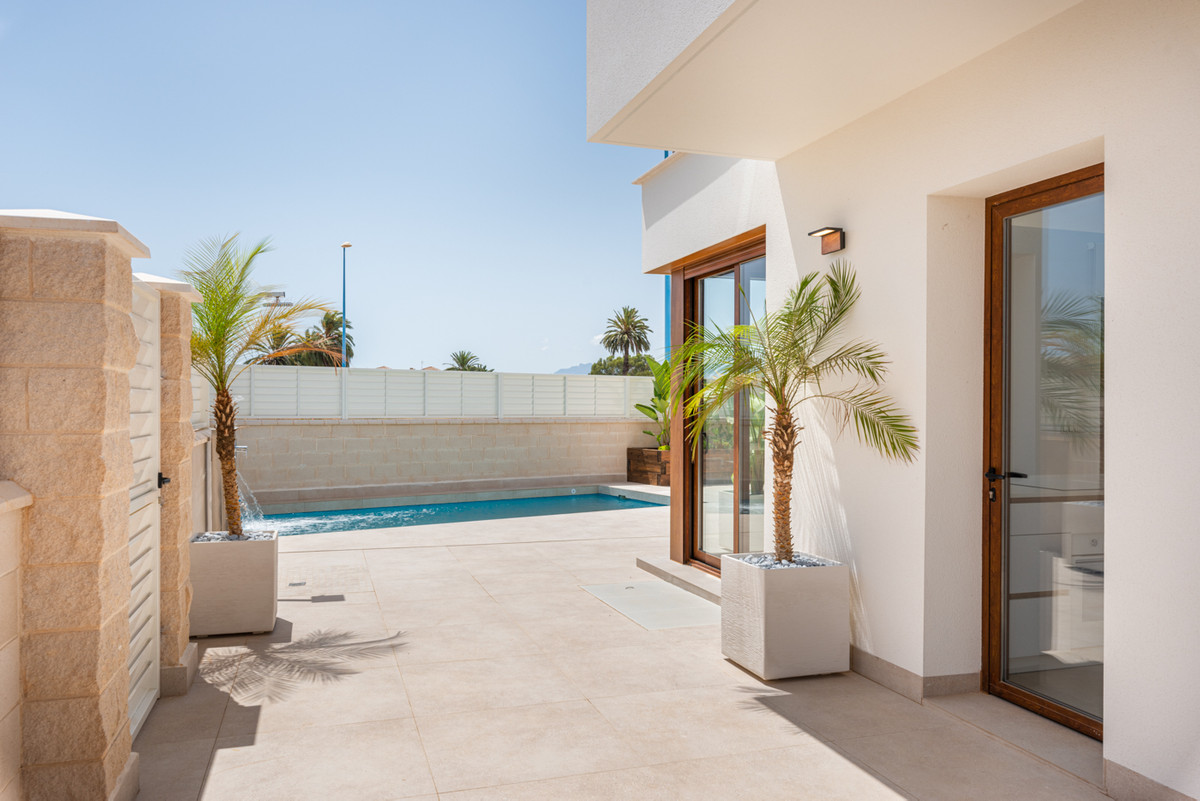 Vera, Almería: Villas de ensueño a 200 m de la playa., Villas de diseño en Vera, Almería, a 200m de playas. Residencial exclusivo con piscina privada, 3 dorm. Vive el sueño mediterráneo en la Costa de Almería.