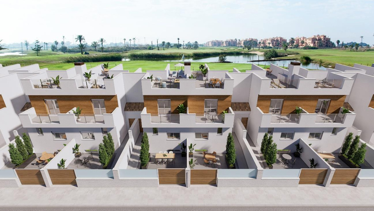 Villas de Lujo: Mar, Golf y Sol en Los Alcázares, Descubre 31 villas adosadas de lujo en Los Alcázares, Murcia. A metros del Mar Menor y golf La Serena. 3 dorm, terrazas, solárium. ¡Invierte en tu bienestar!