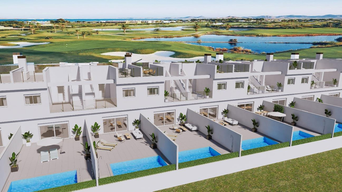 Villas de Lujo: Mar, Golf y Sol en Los Alcázares, Descubre 31 villas adosadas de lujo en Los Alcázares, Murcia. A metros del Mar Menor y golf La Serena. 3 dorm, terrazas, solárium. ¡Invierte en tu bienestar!