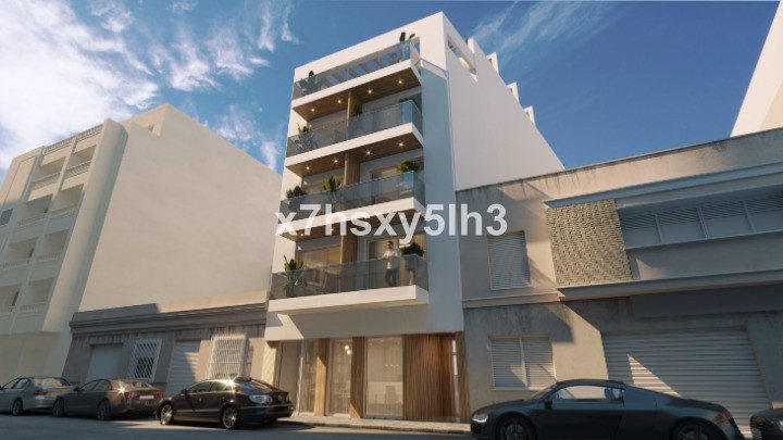 Apartamento de 3 habitaciones y 3 baños en Torrevieja.