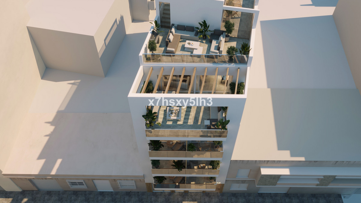 Apartamento de 3 habitaciones y 3 baños en Torrevieja.