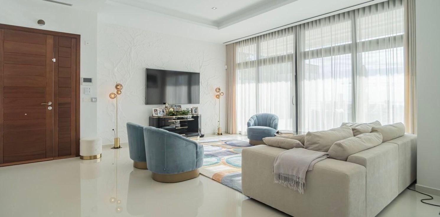Villa de Lujo Exquisita en Sierra Cortina con Piscina y Vistas, Descubra esta villa de lujo en Sierra Cortina, Finestrat. 389m², 5 dorm, 5 baños, piscina privada, gimnasio y vistas espectaculares. ¡Viva el lujo y la privacid