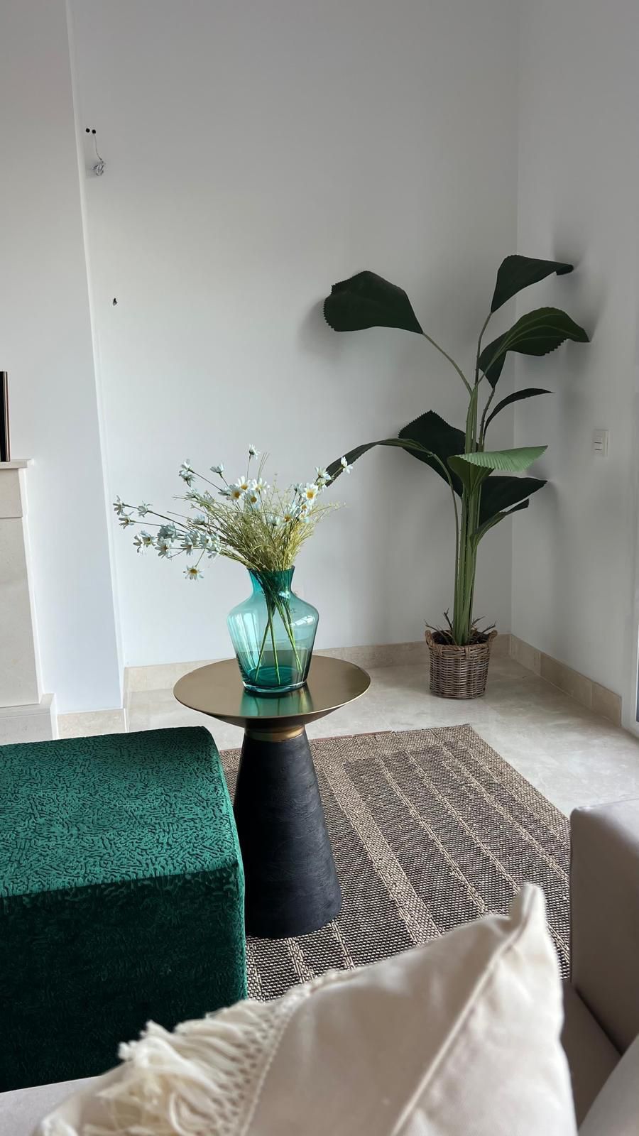 Exclusivo Ático 4 Dormitorios en Benahavís, Paraíso. Disponible Octubre., Ático de lujo 4 dorm. en Paraíso, Benahavís. Alquiler larga temporada. Disfruta de terraza, piscinas, gimnasio y seguridad 24/7. Vive la exclusiva Costa del Sol