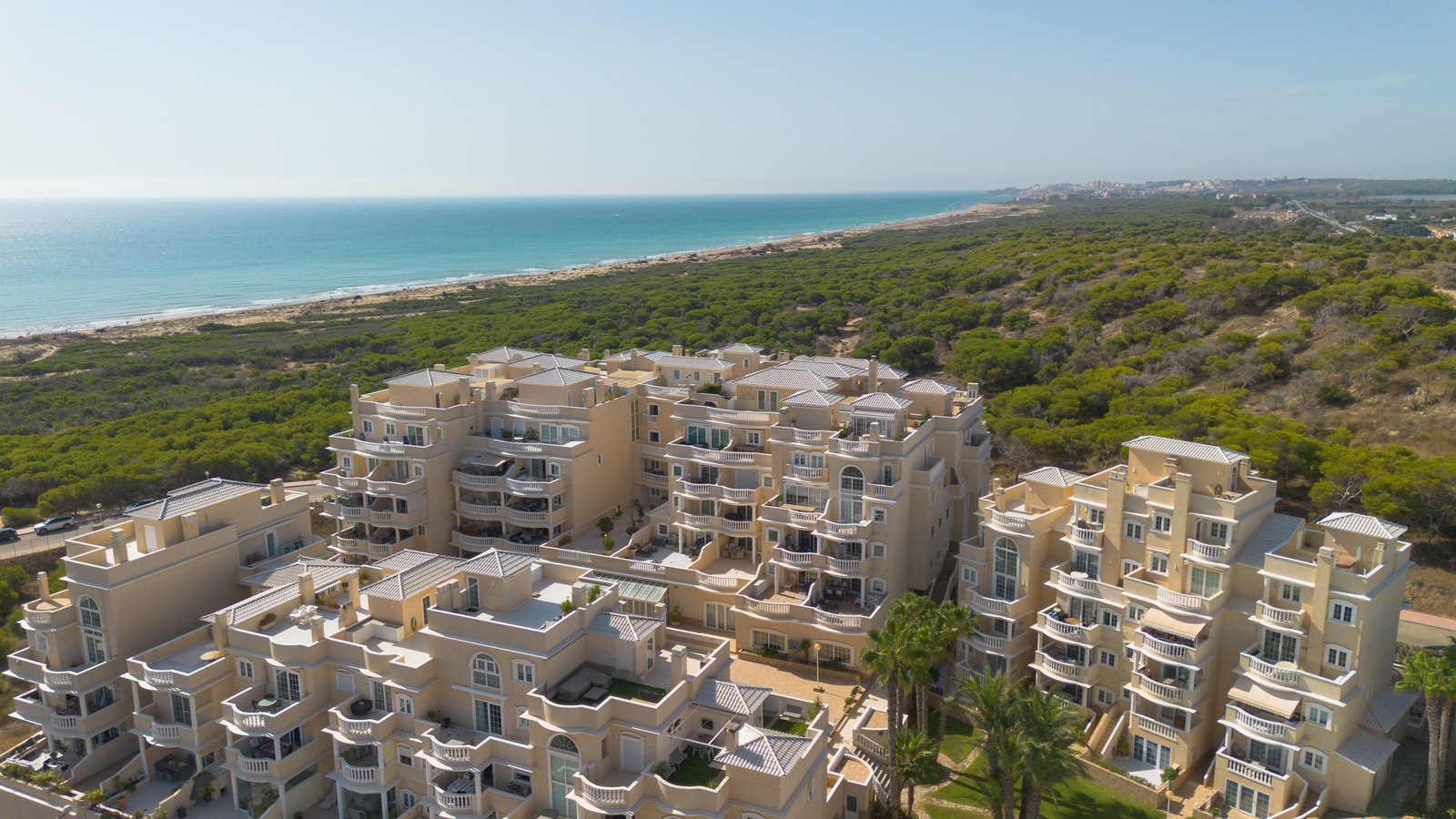 Tu Oasis Mediterráneo en Guardamar: ¡Listo para Vivir!