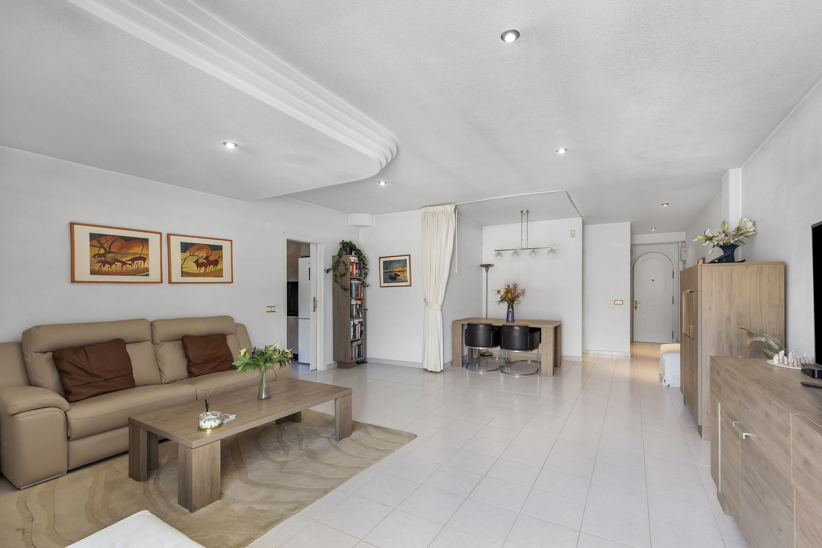 Tu Oasis Mediterráneo en Guardamar: ¡Listo para Vivir!