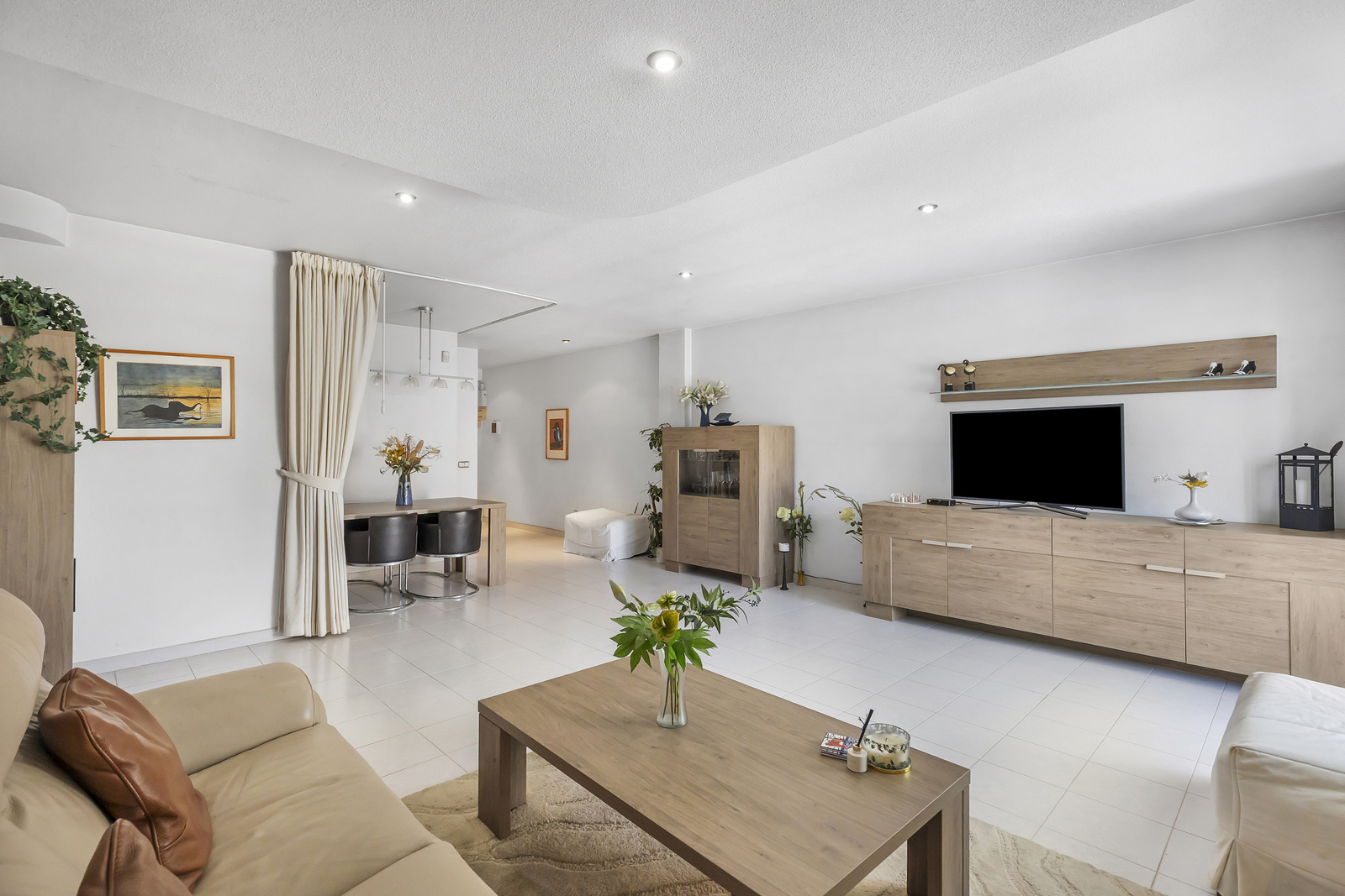 Tu Oasis Mediterráneo en Guardamar: ¡Listo para Vivir!
