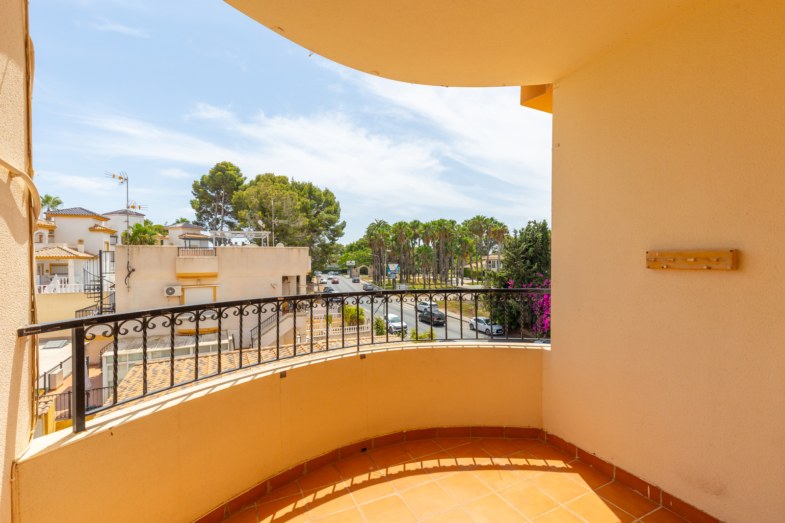 Apartamento amueblado con solarium privado
