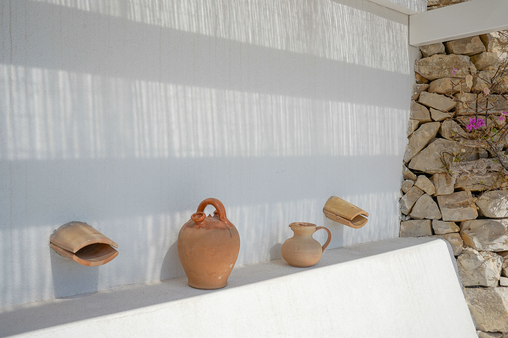Finca Moderna de Lujo en Benissa con Vistas Panorámicas, Descubre esta finca moderna de lujo en Benissa, Alicante. Recién renovada, ofrece vistas panorámicas al mar y montaña, 5 hab, casa de invitados y piscina. ¡Opor