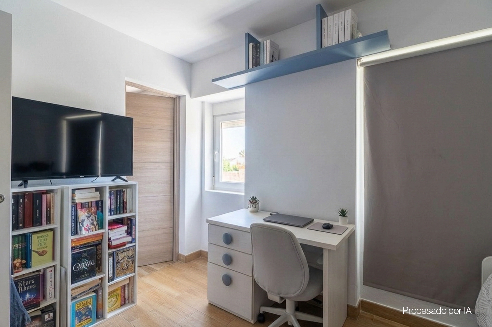 Exclusivo Chalet en Jávea: Playa, Piscina y Sol, Descubre este chalet adosado reformado en Jávea, Alicante. A 1km de la playa, con piscina, jardín, paneles solares y acabados de lujo. ¡Tu hogar mediterráneo!