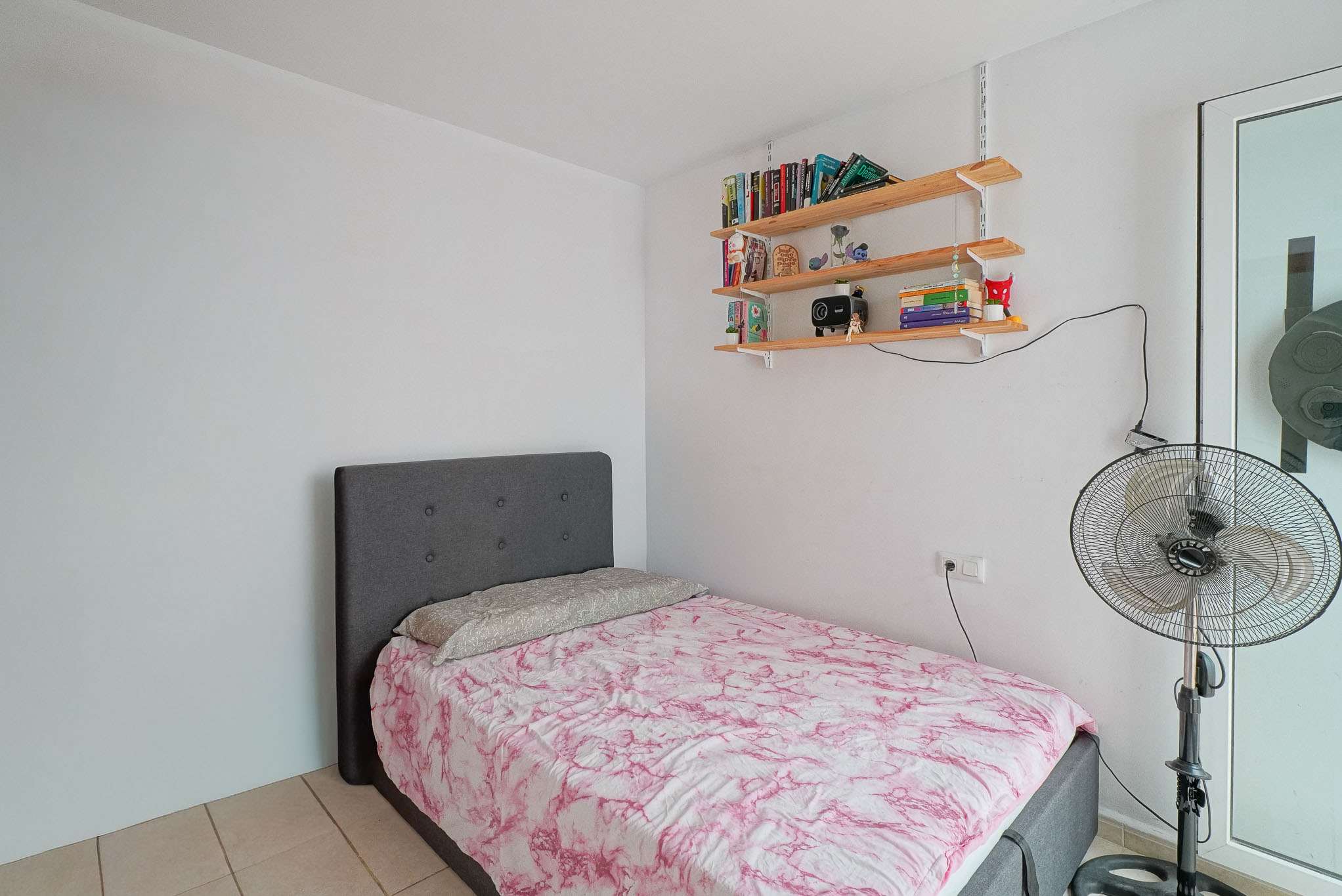 Teulada Centro: Apartamento 3 Dormitorios con Parking Doble., Apartamento en Teulada, Alicante. Disfruta la vida mediterránea en este acogedor piso de 3 dorm, 2 baños y parking doble. Cerca de playas y servicios. ¡Oportuni