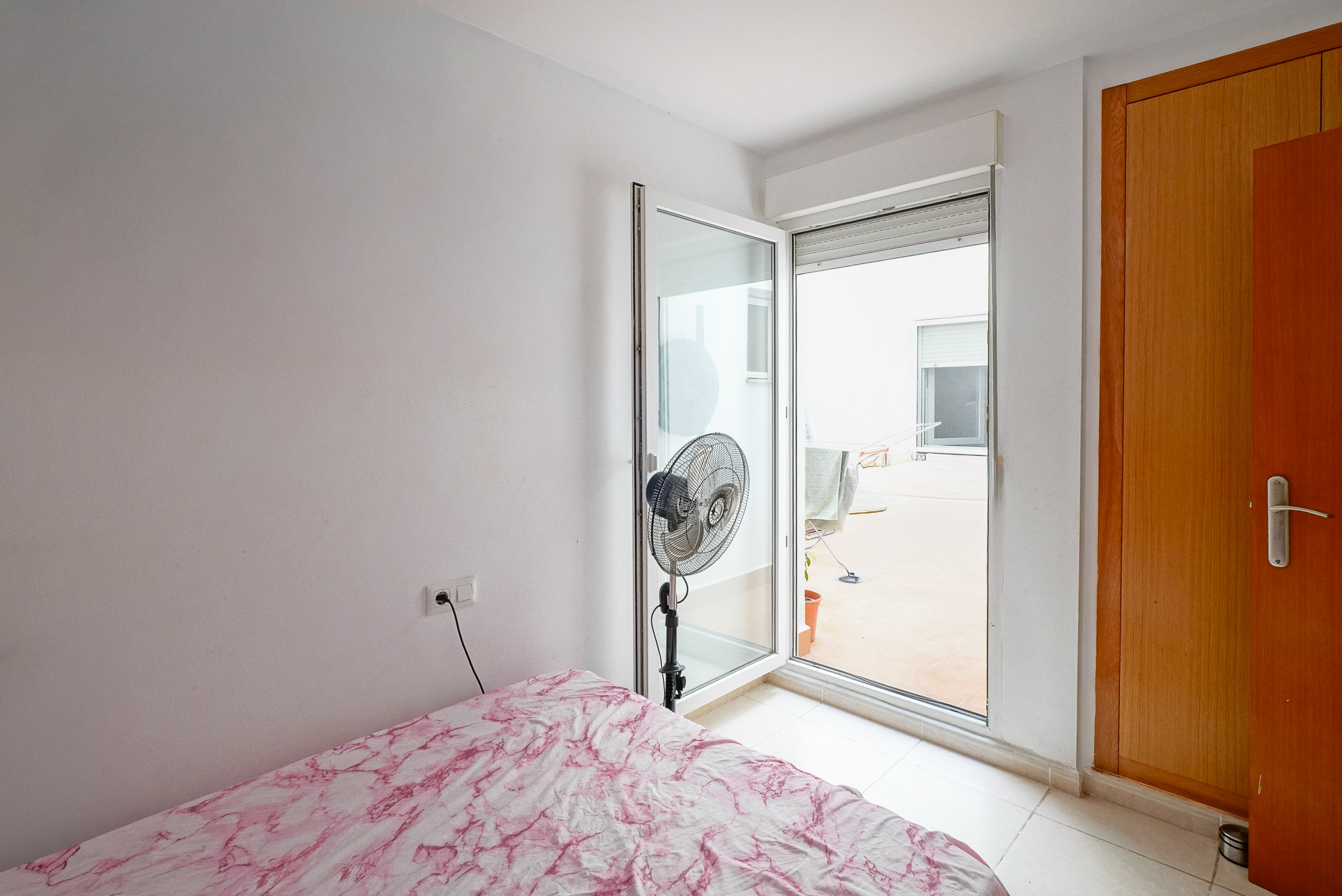 Teulada Centro: Apartamento 3 Dormitorios con Parking Doble., Apartamento en Teulada, Alicante. Disfruta la vida mediterránea en este acogedor piso de 3 dorm, 2 baños y parking doble. Cerca de playas y servicios. ¡Oportuni