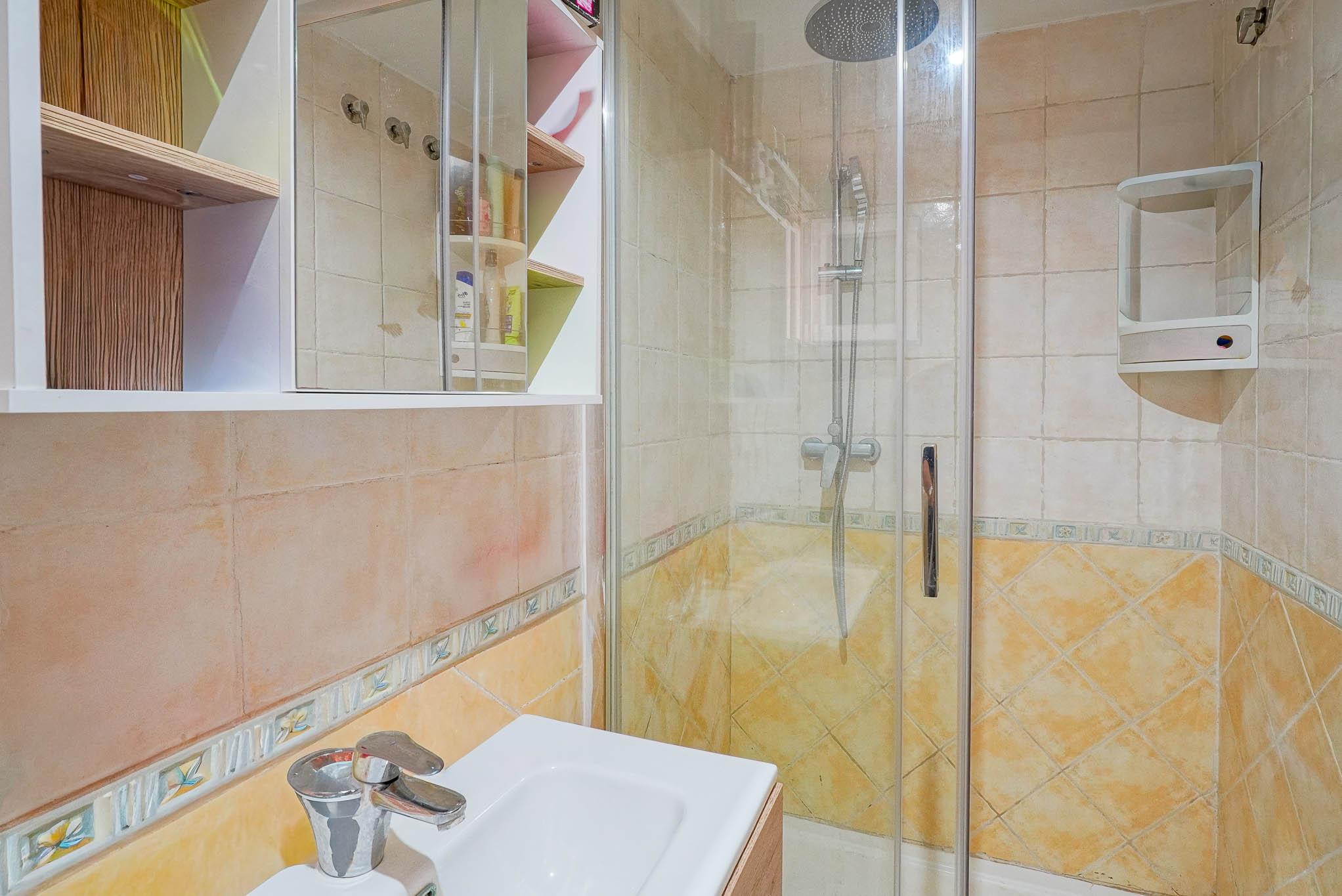 Teulada Centro: Apartamento 3 Dormitorios con Parking Doble., Apartamento en Teulada, Alicante. Disfruta la vida mediterránea en este acogedor piso de 3 dorm, 2 baños y parking doble. Cerca de playas y servicios. ¡Oportuni