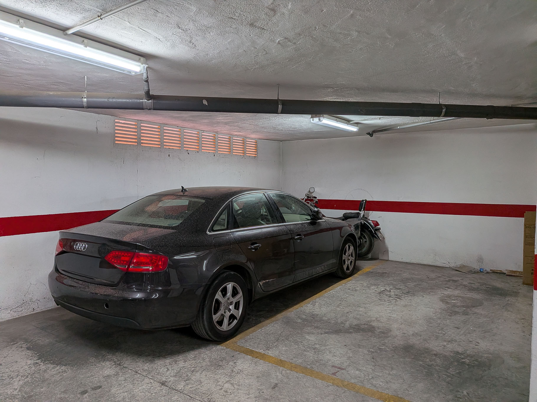 Teulada Centro: Apartamento 3 Dormitorios con Parking Doble., Apartamento en Teulada, Alicante. Disfruta la vida mediterránea en este acogedor piso de 3 dorm, 2 baños y parking doble. Cerca de playas y servicios. ¡Oportuni
