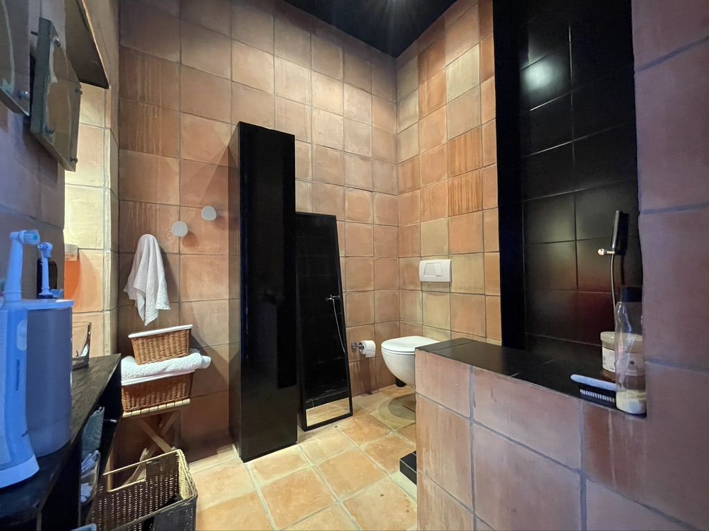 Palacete Histórico Exclusivo: Oportunidad de Inversión en Salamanca, Oportunidad única: Palacete de 1940 cerca de Salamanca. Ideal para Hotel Boutique, residencia de lujo o apartamentos turísticos. Jardín privado. ¡Potencial ilim